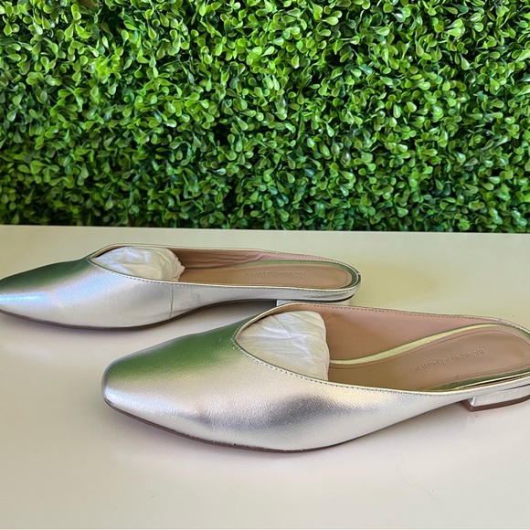 Banana Republic Metallic Silver Mules - Picture 8 of 8